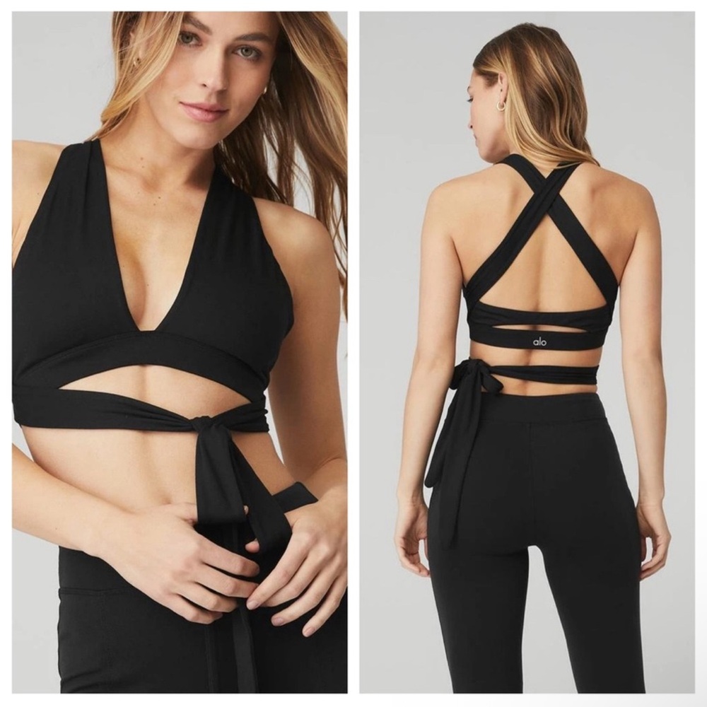 ALO Yoga Switch It Up Black Bra Top Size Small NWT